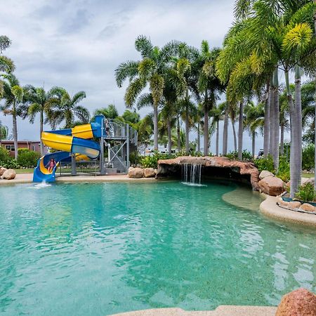 Tasman Holiday Parks - Rollingstone Kültér fotó