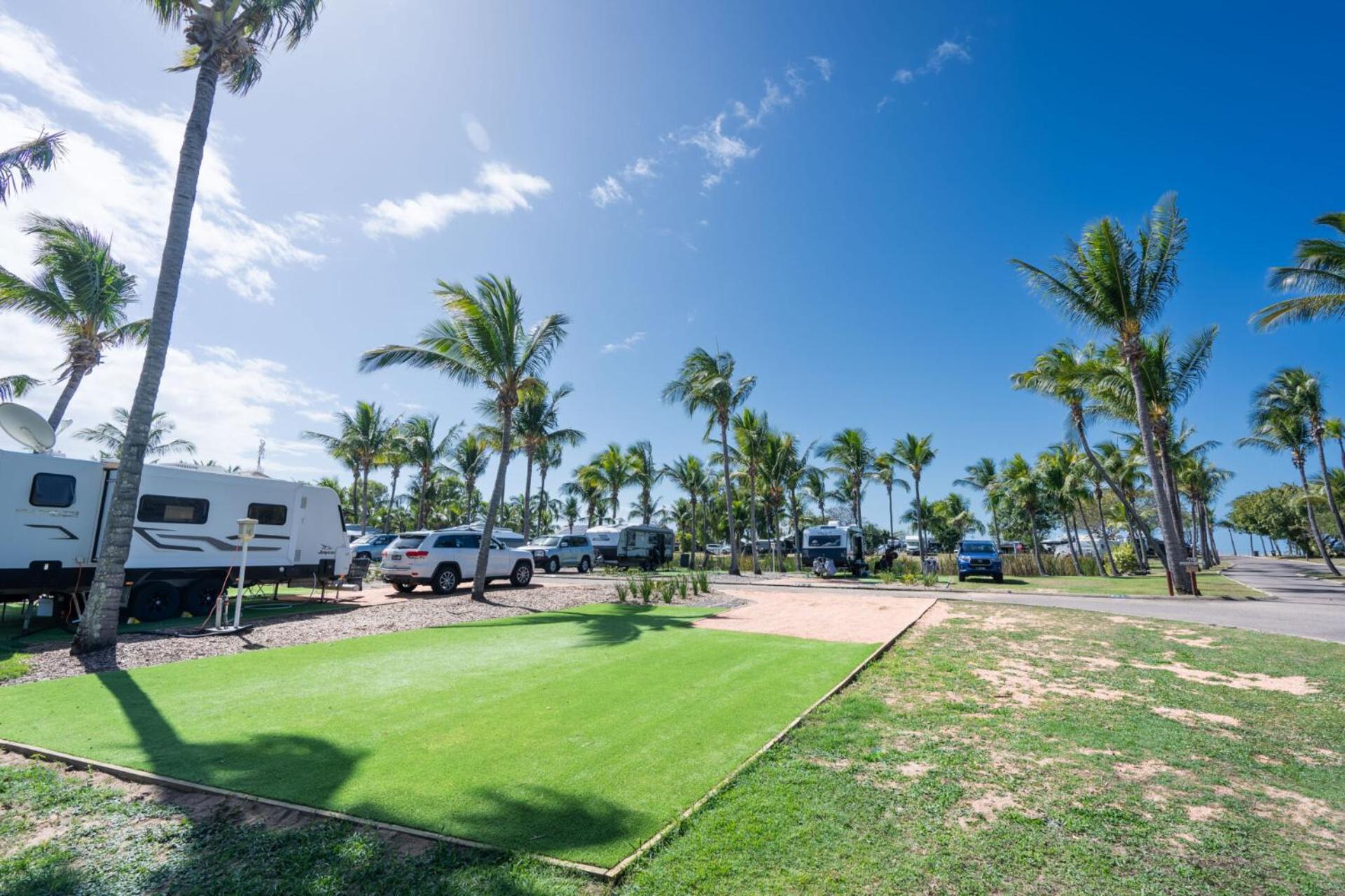 Tasman Holiday Parks - Rollingstone Kültér fotó